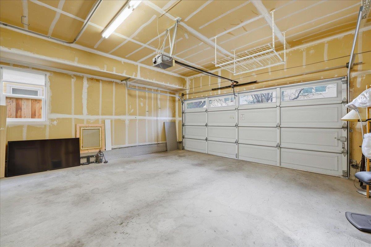 Detail Gallery Image 47 of 52 For 217 Heartwood Ln, Mountain View,  CA 94041 - 3 Beds | 2/1 Baths