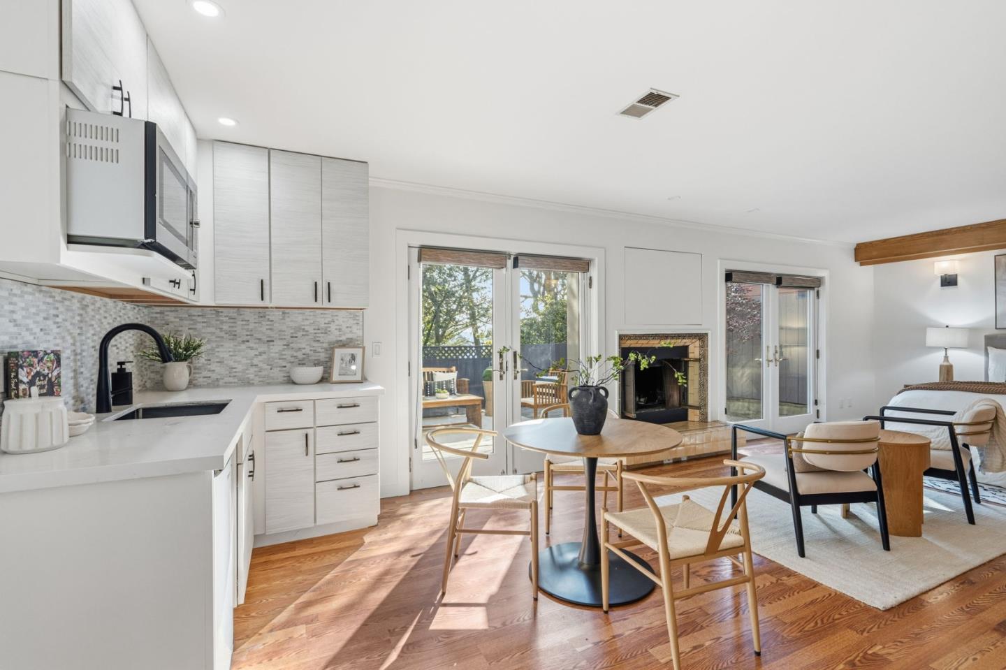 Detail Gallery Image 34 of 37 For 80 Dawnview Way, San Francisco,  CA 94131 - 4 Beds | 3 Baths