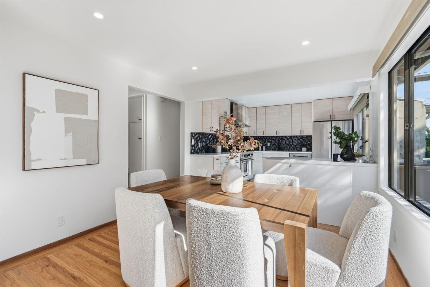 Detail Gallery Image 9 of 37 For 80 Dawnview Way, San Francisco,  CA 94131 - 4 Beds | 3 Baths