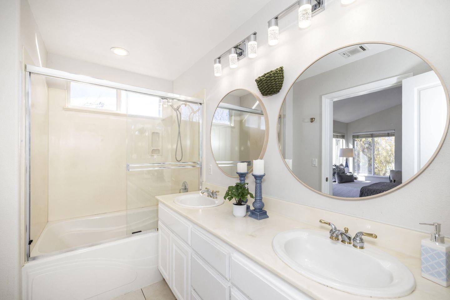 Detail Gallery Image 21 of 30 For 939 Oakes St, East Palo Alto,  CA 94303 - 3 Beds | 2/1 Baths