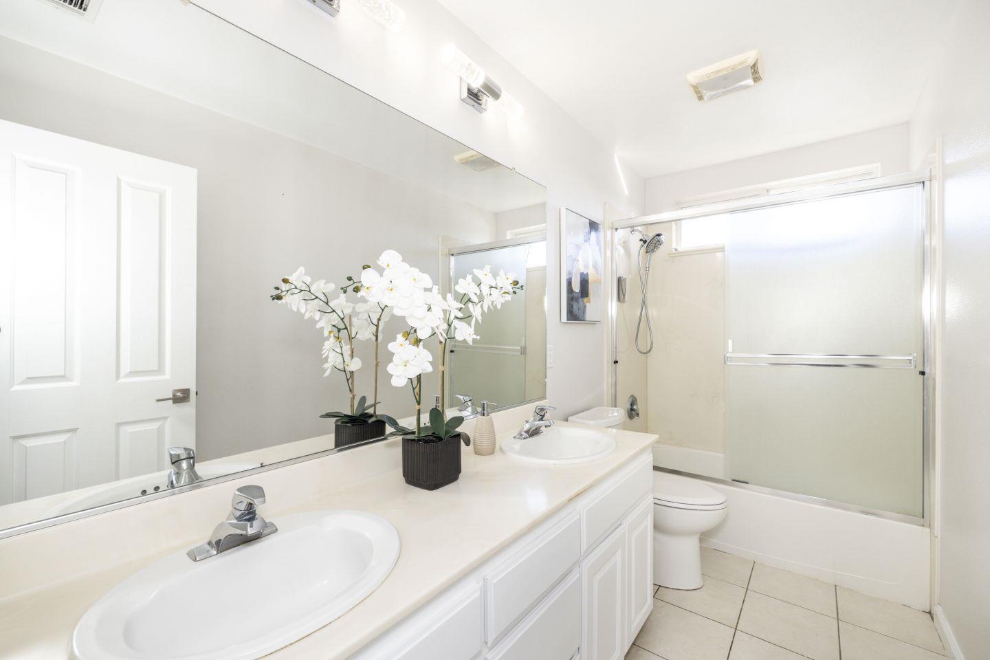 Detail Gallery Image 26 of 30 For 939 Oakes St, East Palo Alto,  CA 94303 - 3 Beds | 2/1 Baths