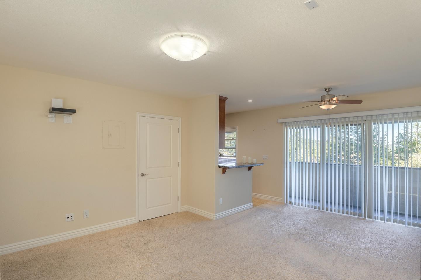 Detail Gallery Image 21 of 22 For 138 Mar Vista Dr, Monterey,  CA 93940 - 1 Beds | 1 Baths