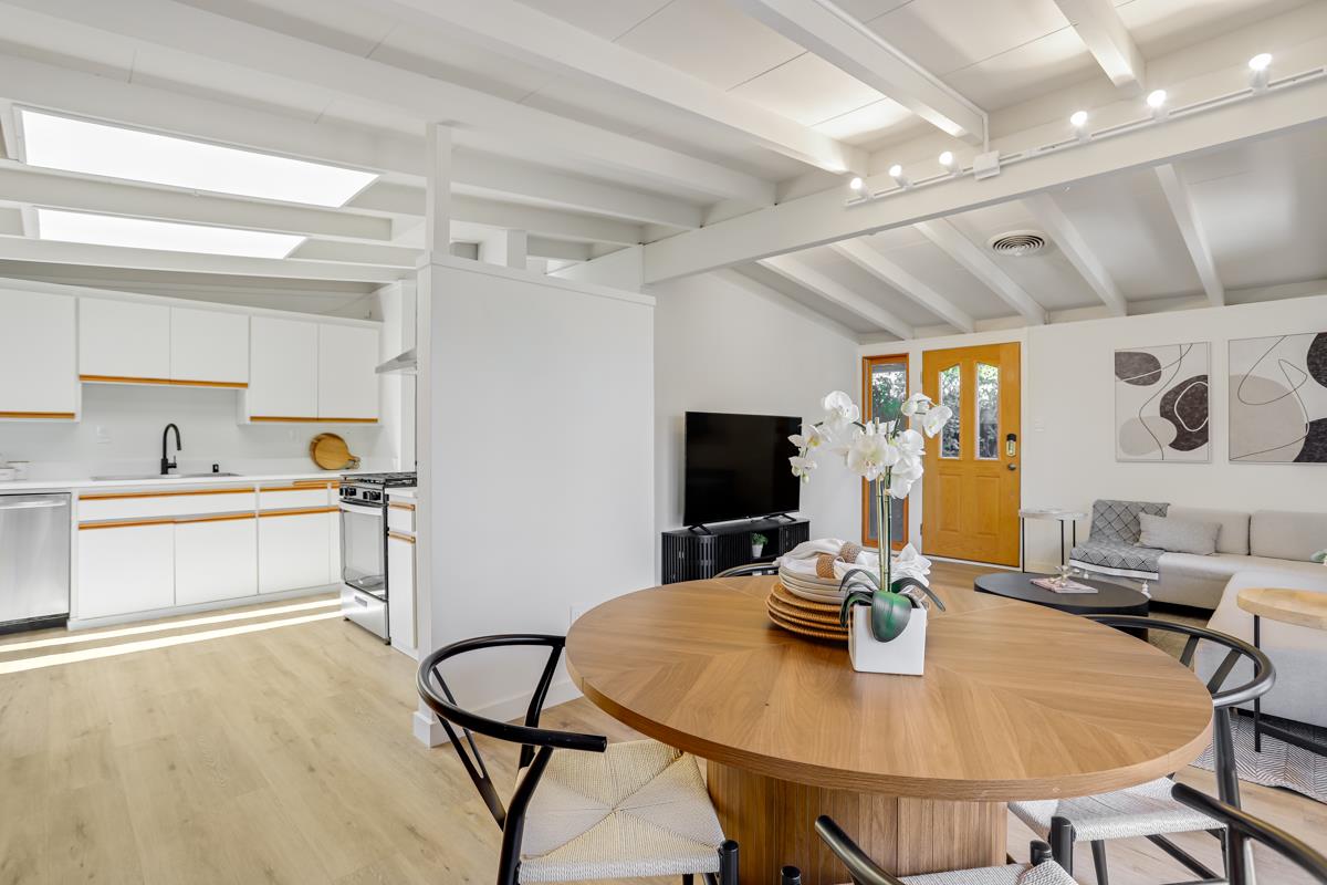 Detail Gallery Image 12 of 31 For 680 Hamilton Ln, Santa Clara,  CA 95051 - 3 Beds | 2 Baths