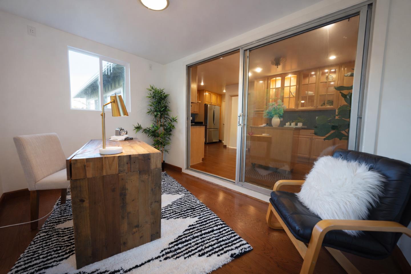 Detail Gallery Image 10 of 38 For 251 Lassen Dr, San Bruno,  CA 94066 - 4 Beds | 3 Baths