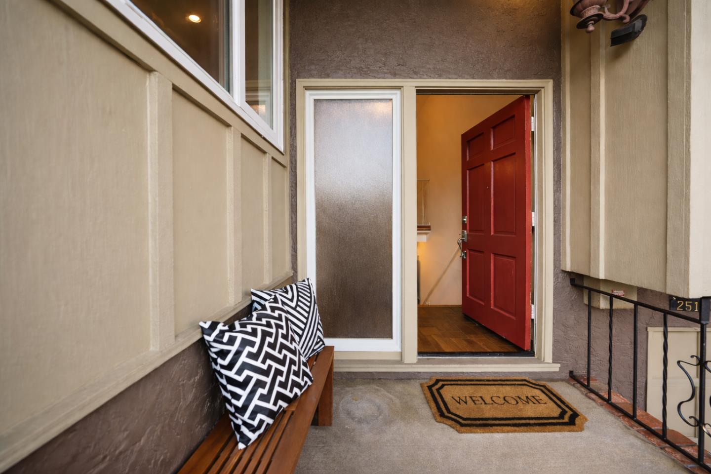 Detail Gallery Image 2 of 38 For 251 Lassen Dr, San Bruno,  CA 94066 - 4 Beds | 3 Baths