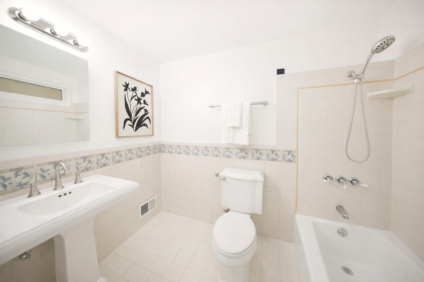 Detail Gallery Image 20 of 38 For 251 Lassen Dr, San Bruno,  CA 94066 - 4 Beds | 3 Baths