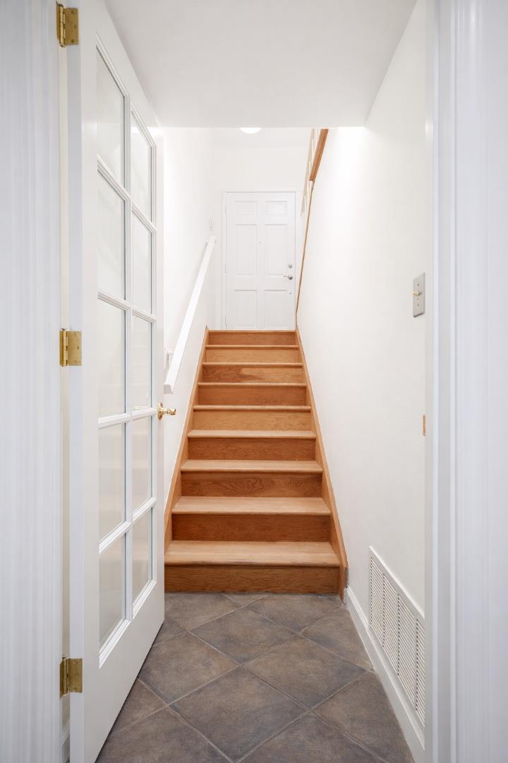 Detail Gallery Image 21 of 38 For 251 Lassen Dr, San Bruno,  CA 94066 - 4 Beds | 3 Baths