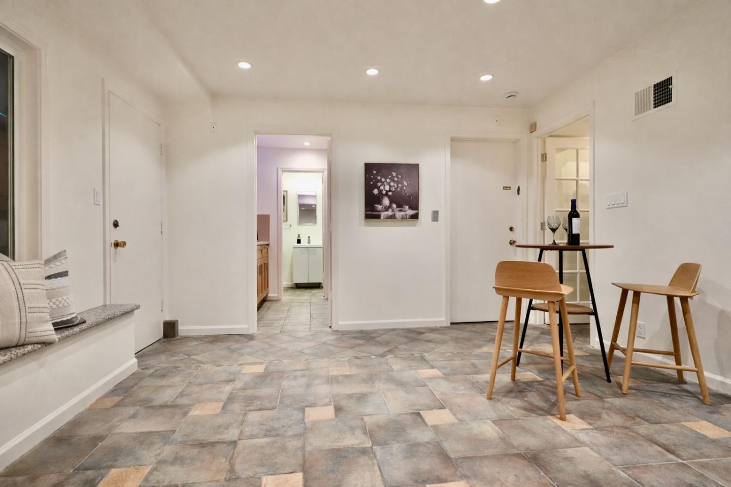 Detail Gallery Image 23 of 38 For 251 Lassen Dr, San Bruno,  CA 94066 - 4 Beds | 3 Baths