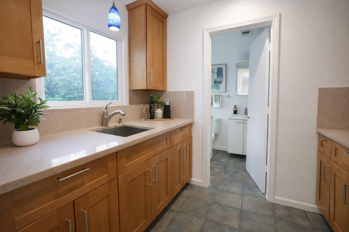 Detail Gallery Image 26 of 38 For 251 Lassen Dr, San Bruno,  CA 94066 - 4 Beds | 3 Baths