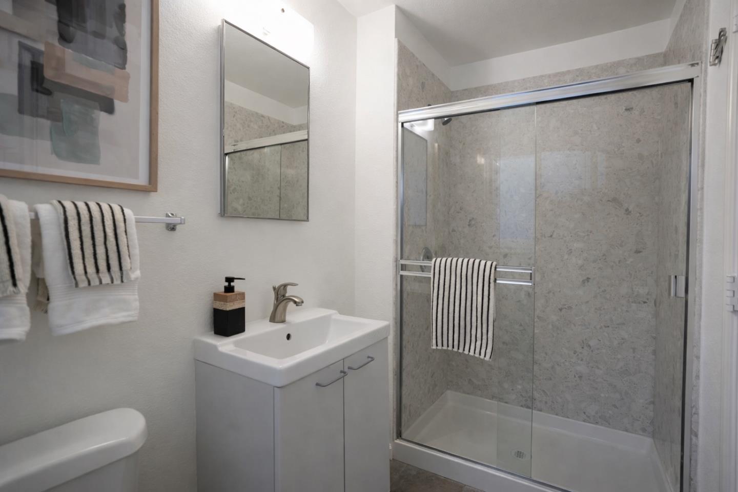 Detail Gallery Image 29 of 38 For 251 Lassen Dr, San Bruno,  CA 94066 - 4 Beds | 3 Baths