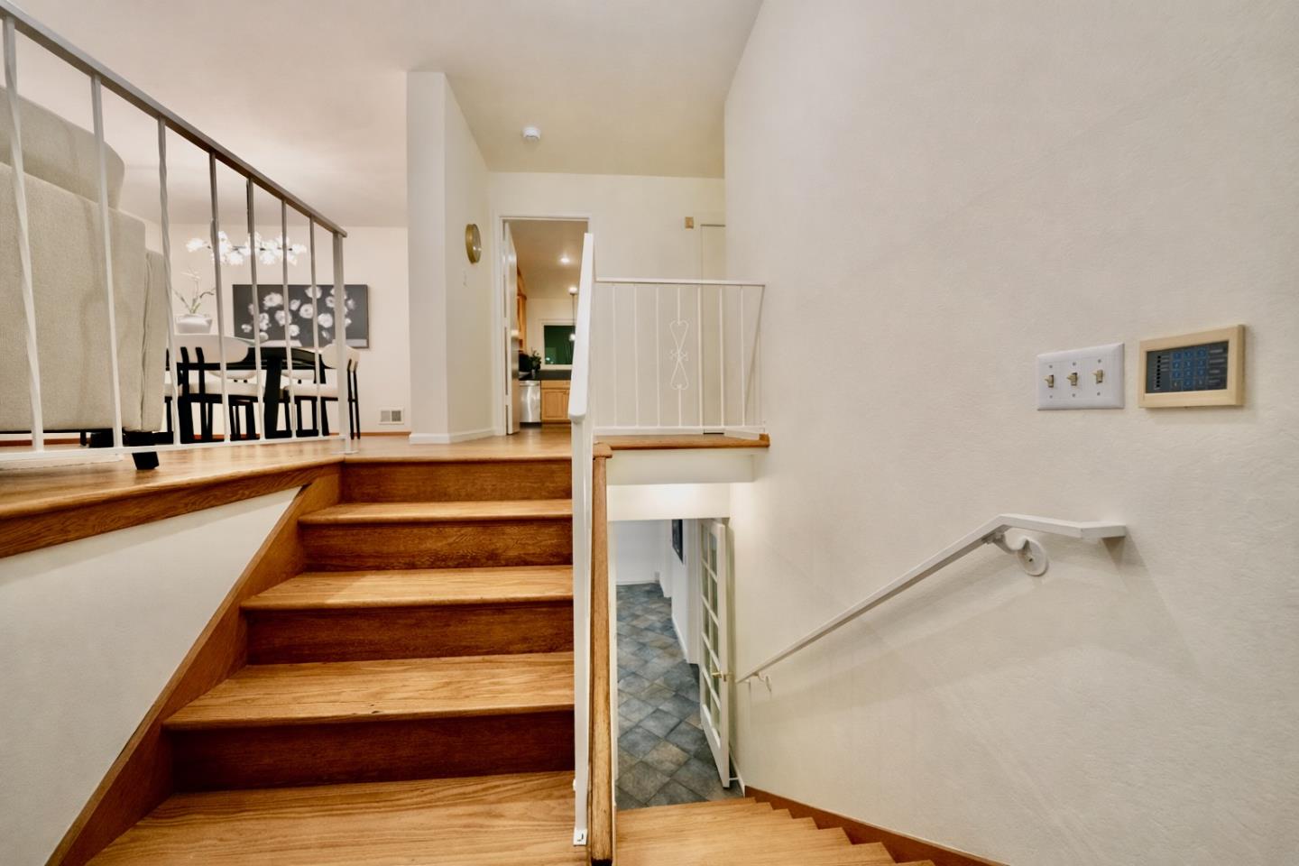 Detail Gallery Image 3 of 38 For 251 Lassen Dr, San Bruno,  CA 94066 - 4 Beds | 3 Baths