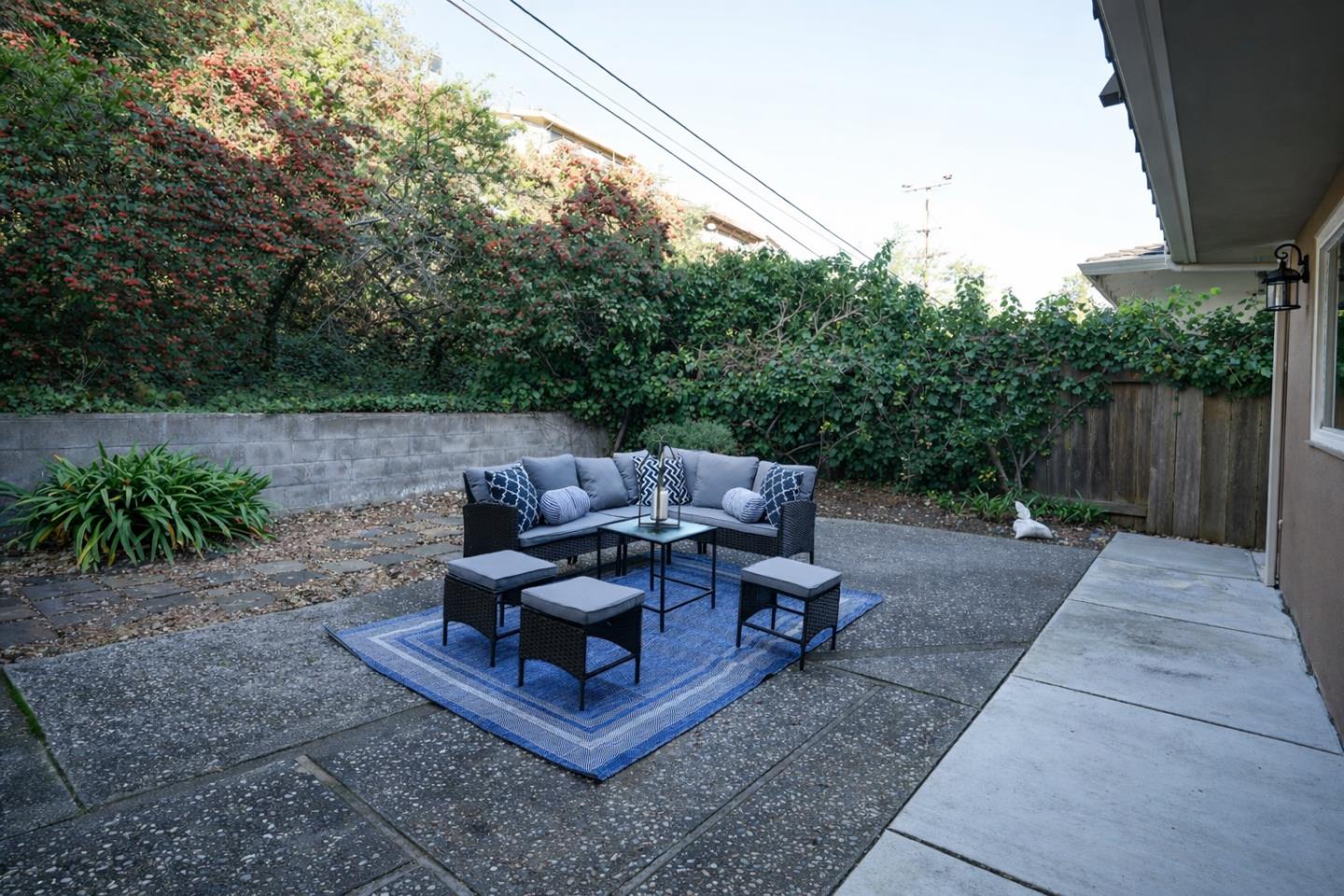 Detail Gallery Image 34 of 38 For 251 Lassen Dr, San Bruno,  CA 94066 - 4 Beds | 3 Baths