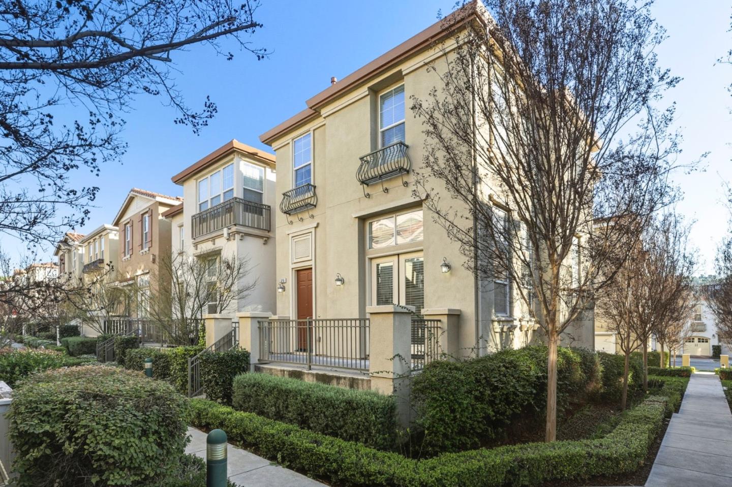 Detail Gallery Image 4 of 45 For 328 Heritage View Ter, San Jose,  CA 95125 - 3 Beds | 2/1 Baths