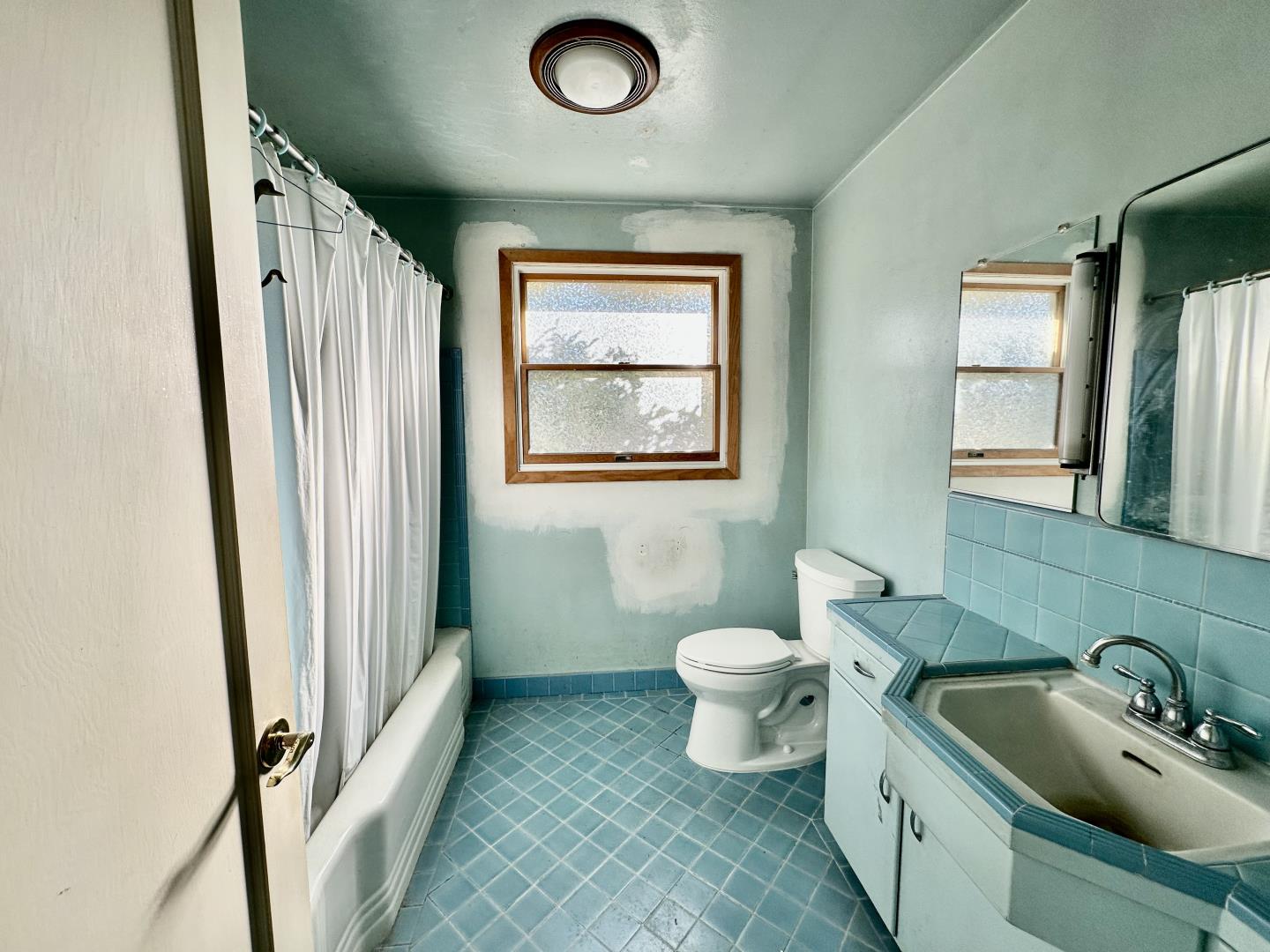 Detail Gallery Image 22 of 30 For 1975 Meridian Ave, San Jose,  CA 95125 - 2 Beds | 2 Baths