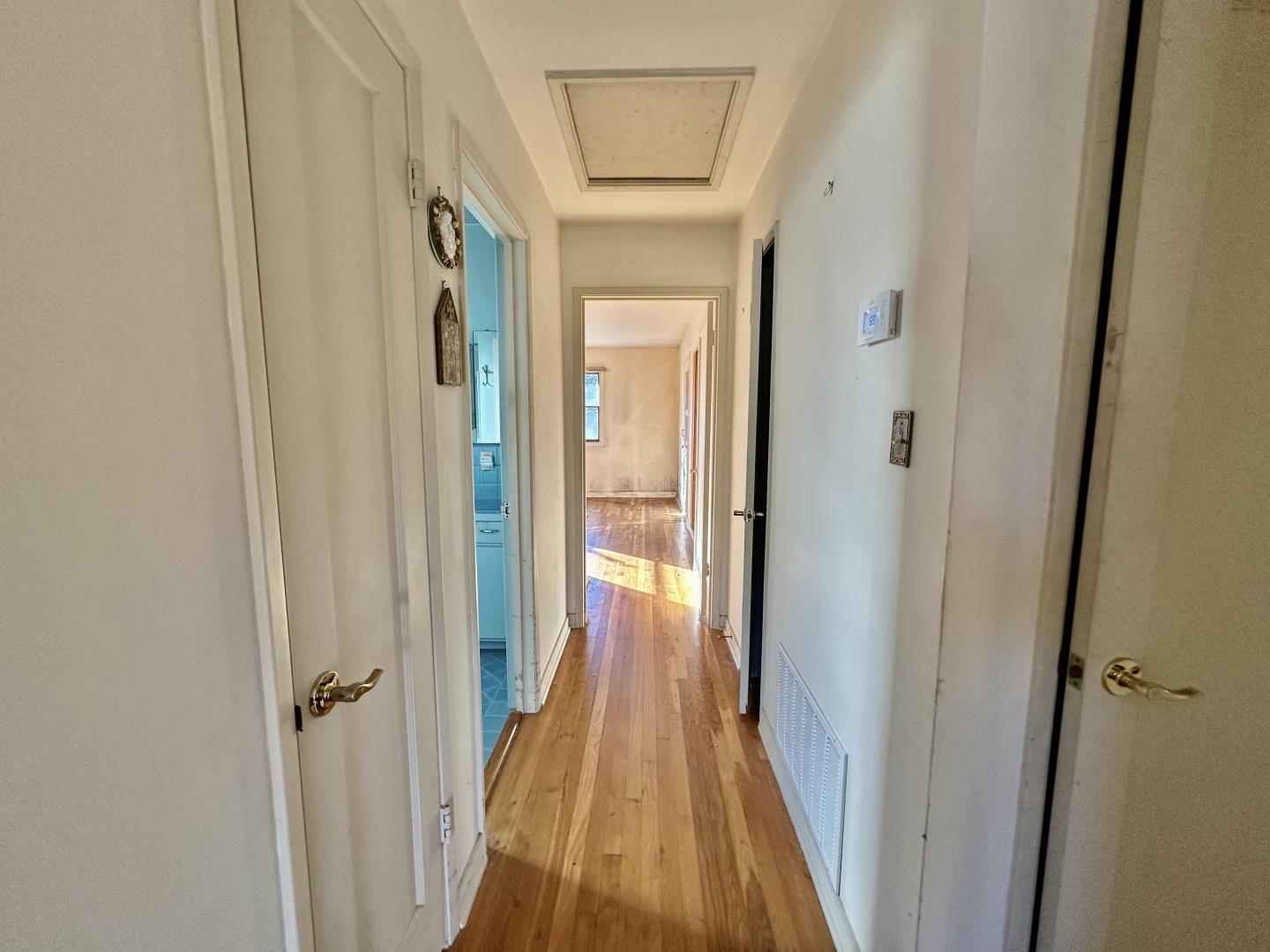 Detail Gallery Image 23 of 30 For 1975 Meridian Ave, San Jose,  CA 95125 - 2 Beds | 2 Baths