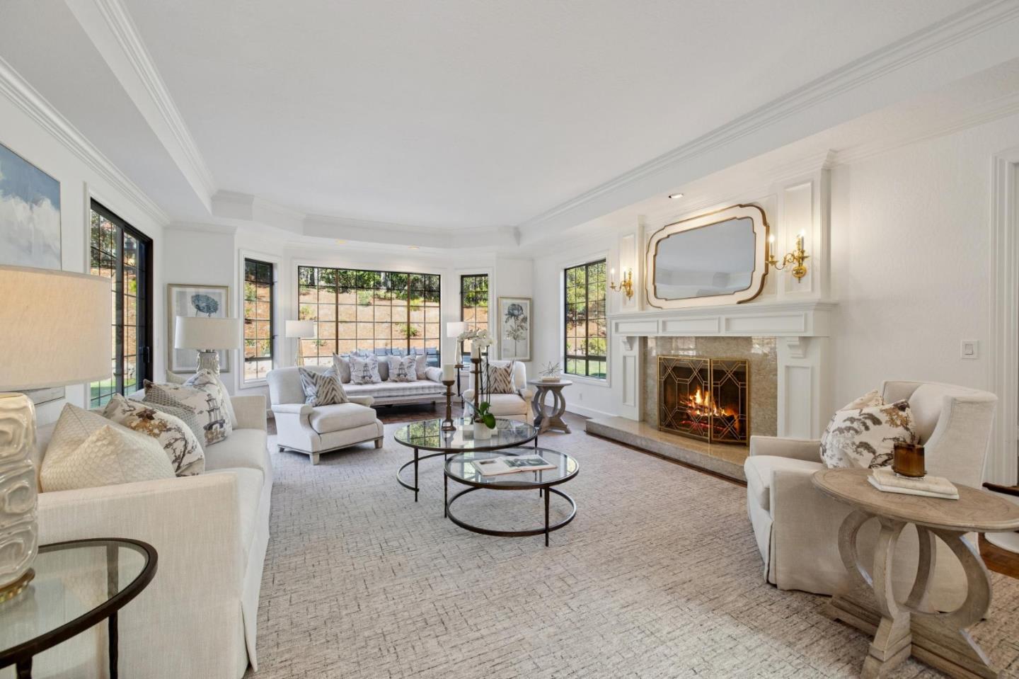 Detail Gallery Image 11 of 149 For 1080 Macadamia Dr, Hillsborough,  CA 94010 - 5 Beds | 5/1 Baths