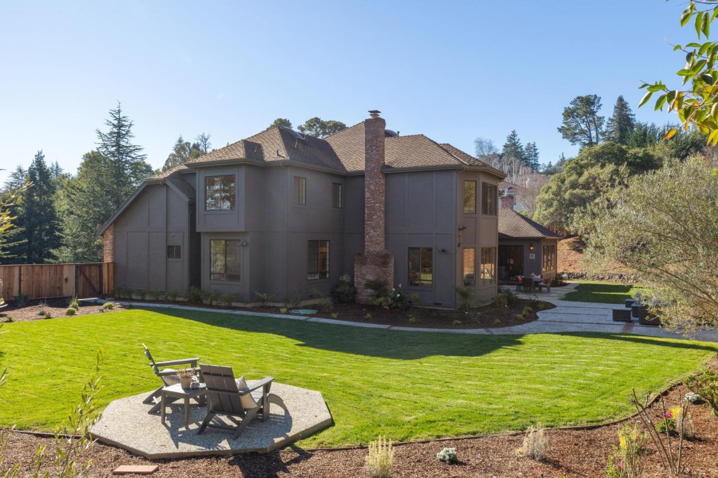 Detail Gallery Image 119 of 149 For 1080 Macadamia Dr, Hillsborough,  CA 94010 - 5 Beds | 5/1 Baths