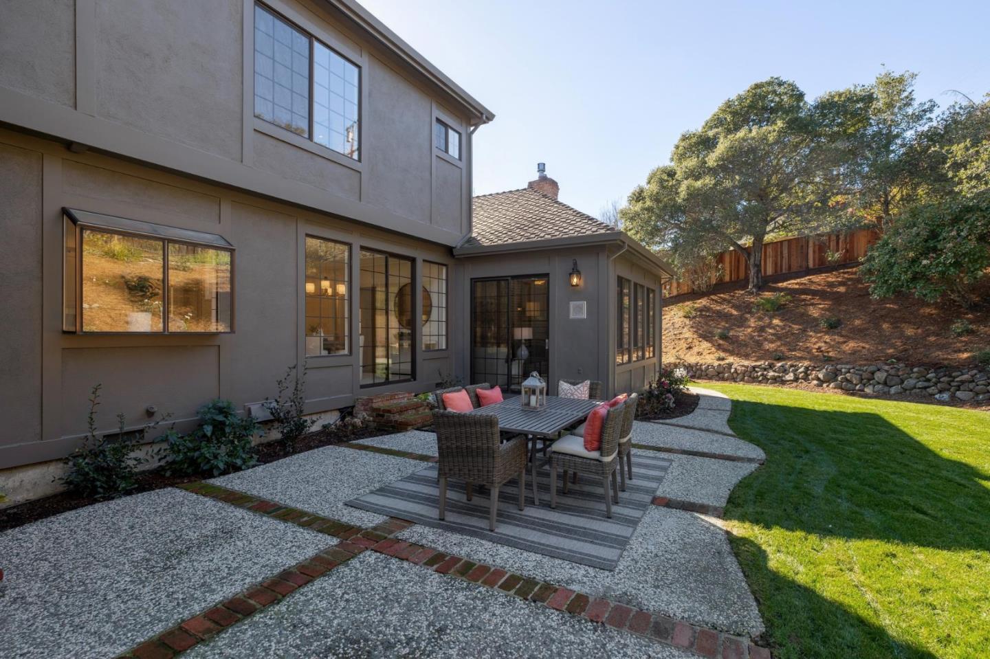 Detail Gallery Image 125 of 149 For 1080 Macadamia Dr, Hillsborough,  CA 94010 - 5 Beds | 5/1 Baths