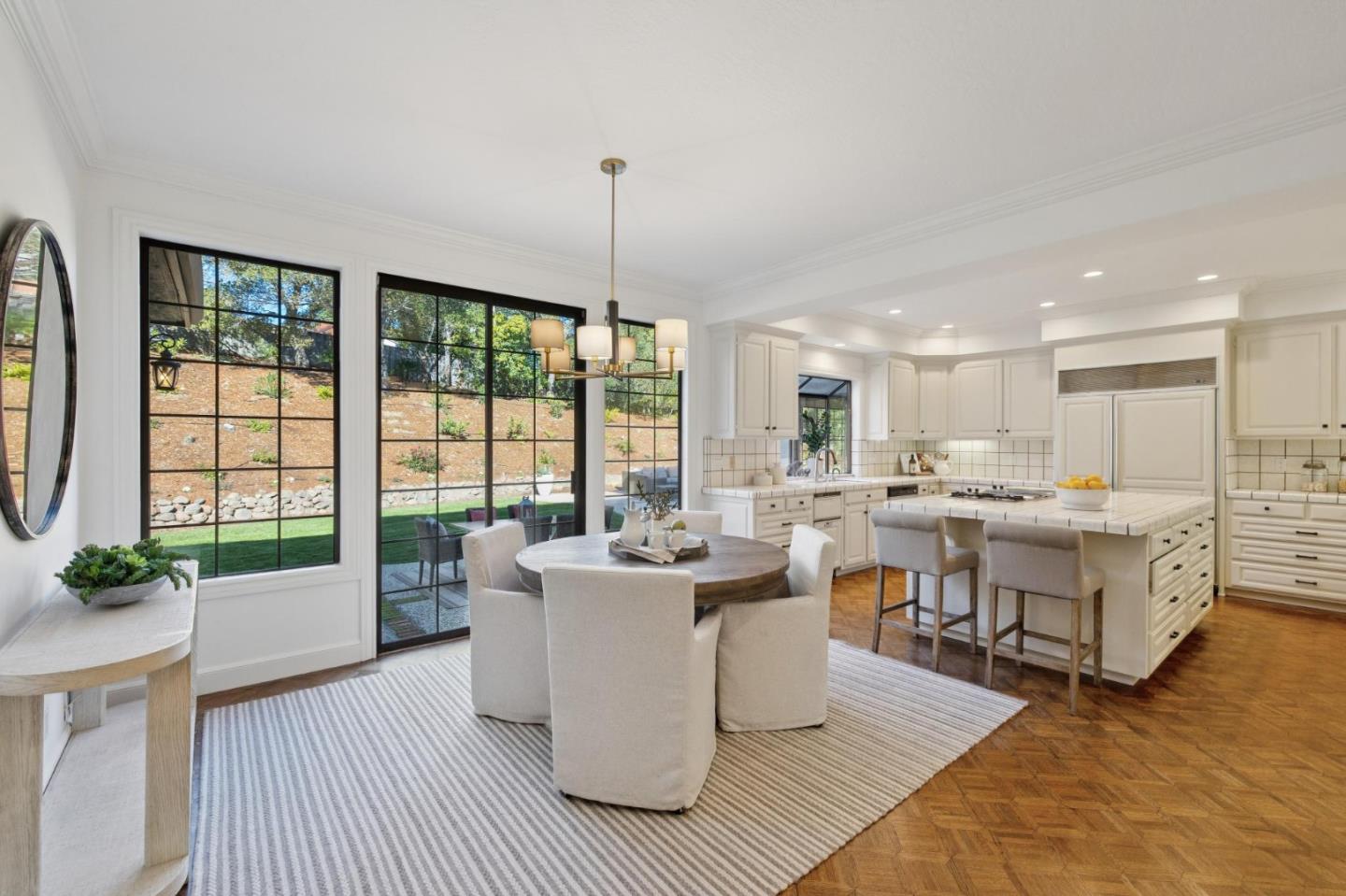 Detail Gallery Image 28 of 149 For 1080 Macadamia Dr, Hillsborough,  CA 94010 - 5 Beds | 5/1 Baths