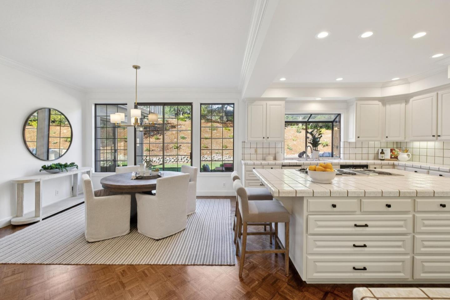 Detail Gallery Image 29 of 149 For 1080 Macadamia Dr, Hillsborough,  CA 94010 - 5 Beds | 5/1 Baths