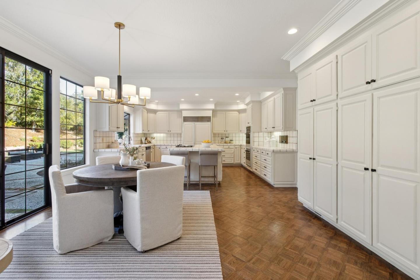 Detail Gallery Image 38 of 149 For 1080 Macadamia Dr, Hillsborough,  CA 94010 - 5 Beds | 5/1 Baths