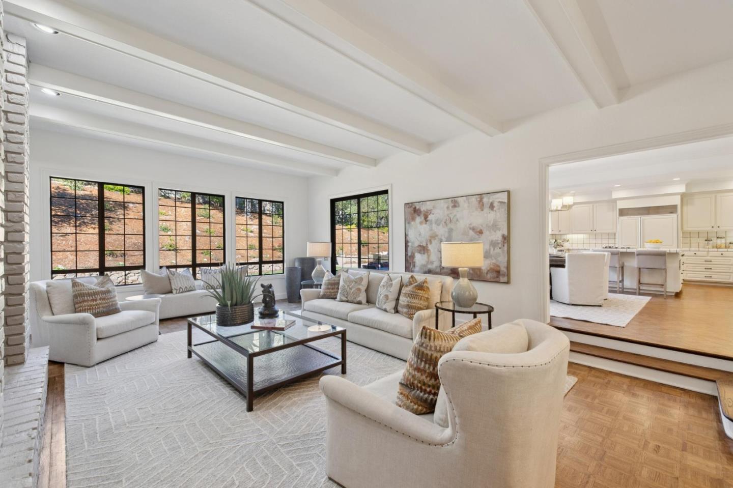 Detail Gallery Image 41 of 149 For 1080 Macadamia Dr, Hillsborough,  CA 94010 - 5 Beds | 5/1 Baths