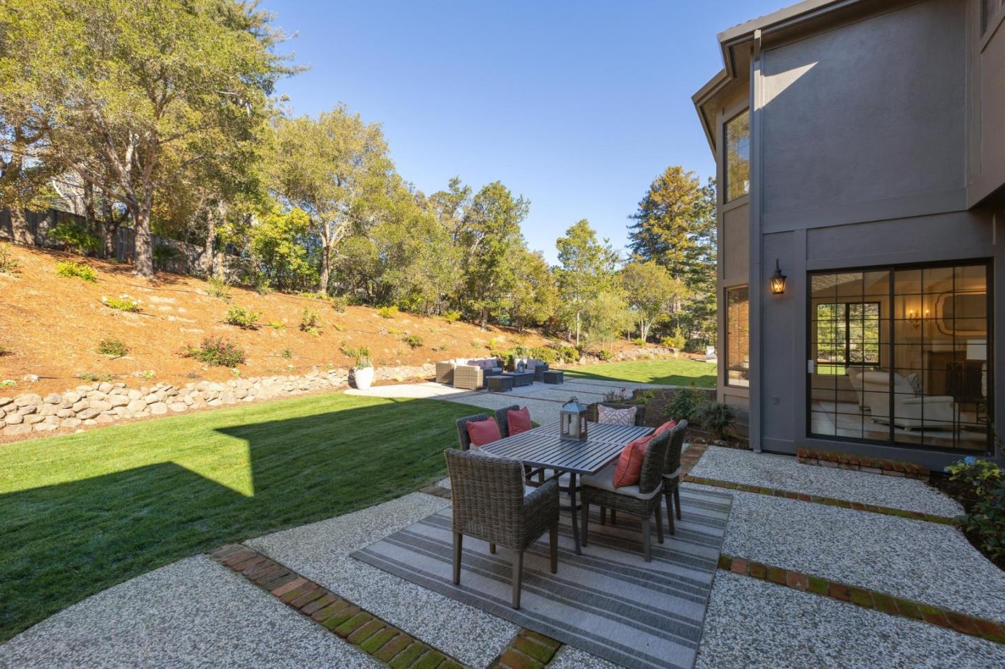 Detail Gallery Image 49 of 149 For 1080 Macadamia Dr, Hillsborough,  CA 94010 - 5 Beds | 5/1 Baths