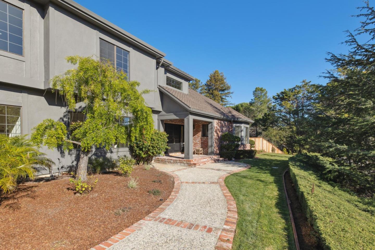 Detail Gallery Image 5 of 149 For 1080 Macadamia Dr, Hillsborough,  CA 94010 - 5 Beds | 5/1 Baths