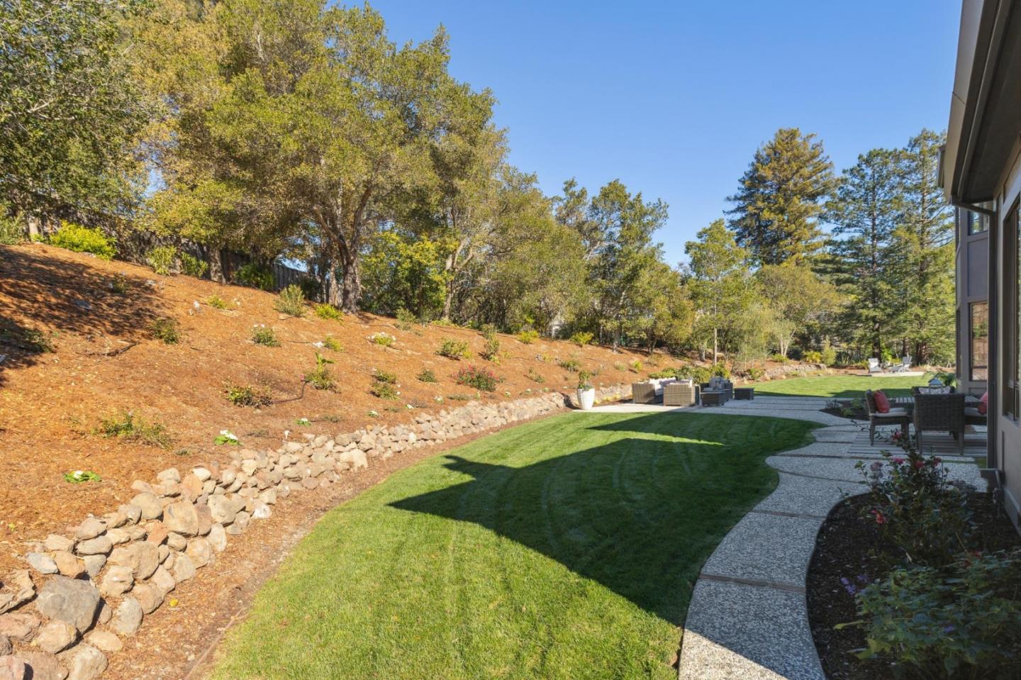 Detail Gallery Image 50 of 149 For 1080 Macadamia Dr, Hillsborough,  CA 94010 - 5 Beds | 5/1 Baths