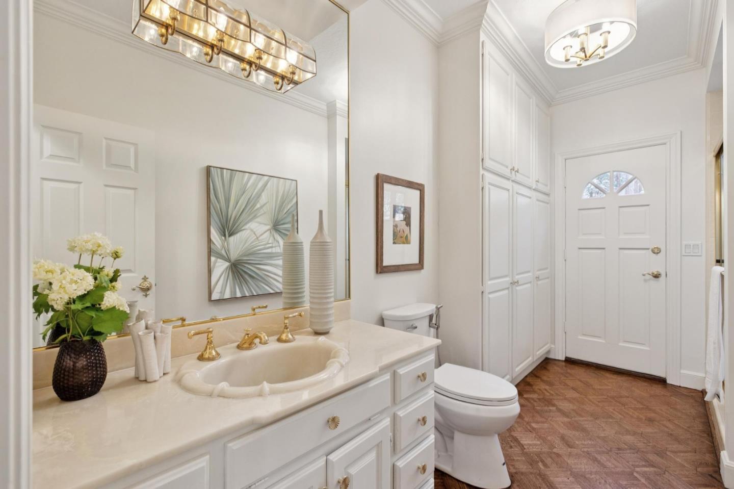 Detail Gallery Image 54 of 149 For 1080 Macadamia Dr, Hillsborough,  CA 94010 - 5 Beds | 5/1 Baths