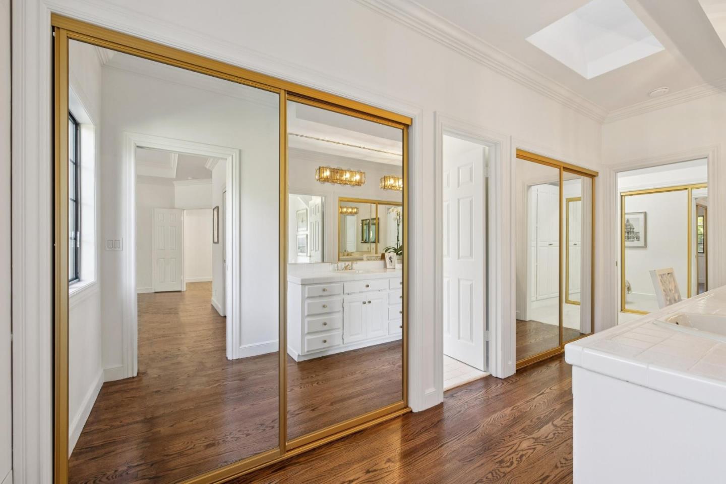 Detail Gallery Image 77 of 149 For 1080 Macadamia Dr, Hillsborough,  CA 94010 - 5 Beds | 5/1 Baths