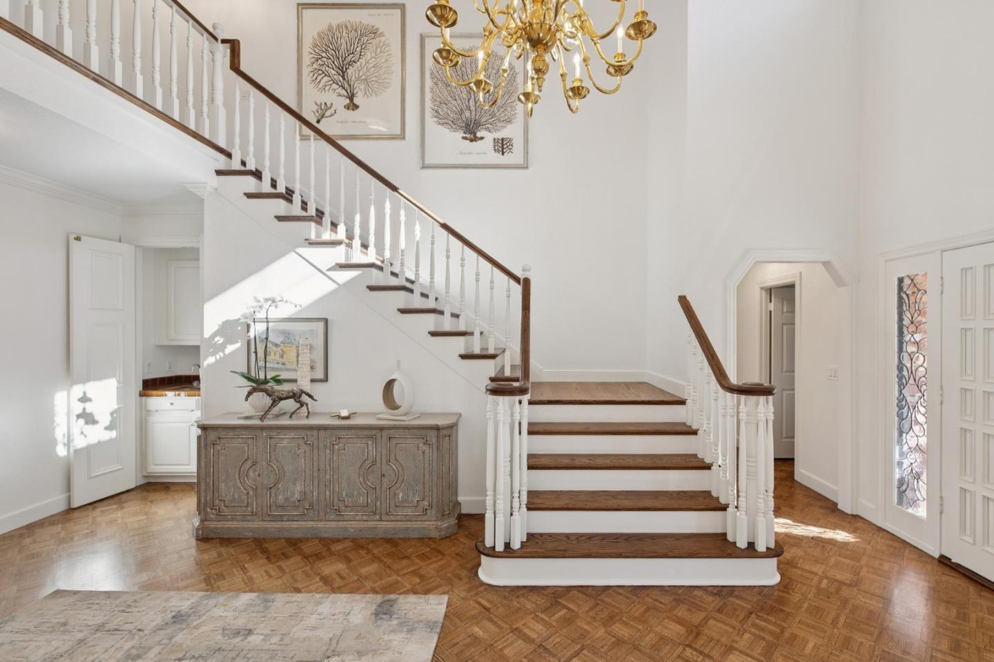 Detail Gallery Image 8 of 149 For 1080 Macadamia Dr, Hillsborough,  CA 94010 - 5 Beds | 5/1 Baths