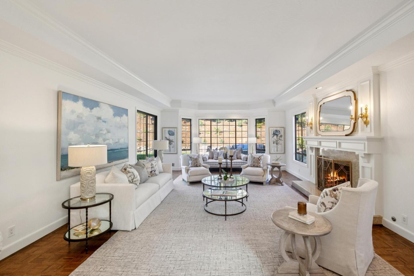 Detail Gallery Image 9 of 149 For 1080 Macadamia Dr, Hillsborough,  CA 94010 - 5 Beds | 5/1 Baths