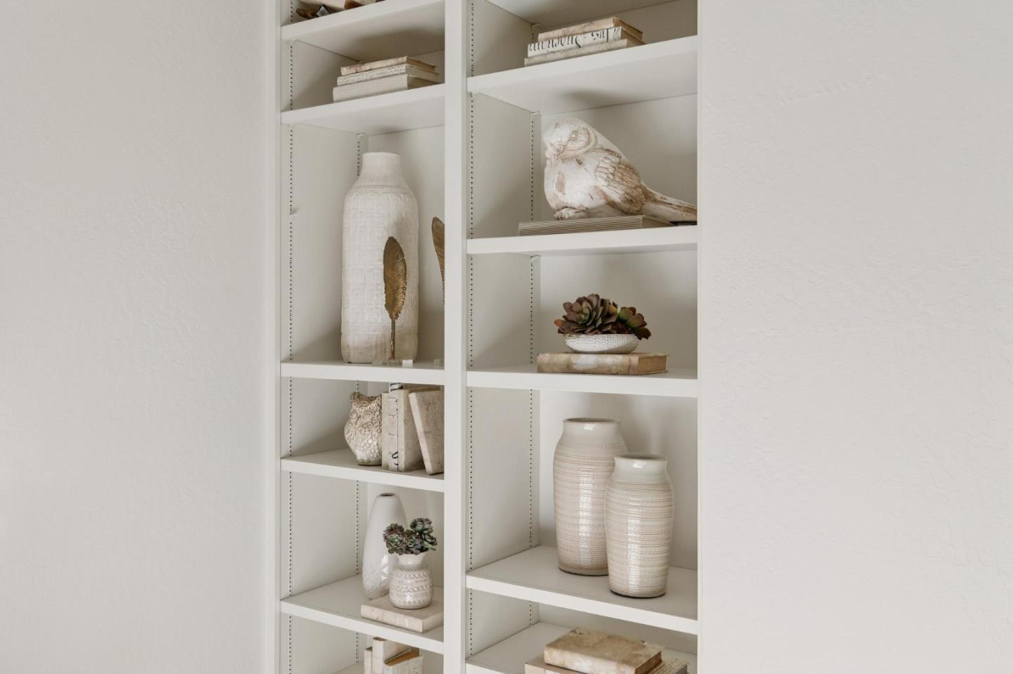 Detail Gallery Image 94 of 149 For 1080 Macadamia Dr, Hillsborough,  CA 94010 - 5 Beds | 5/1 Baths