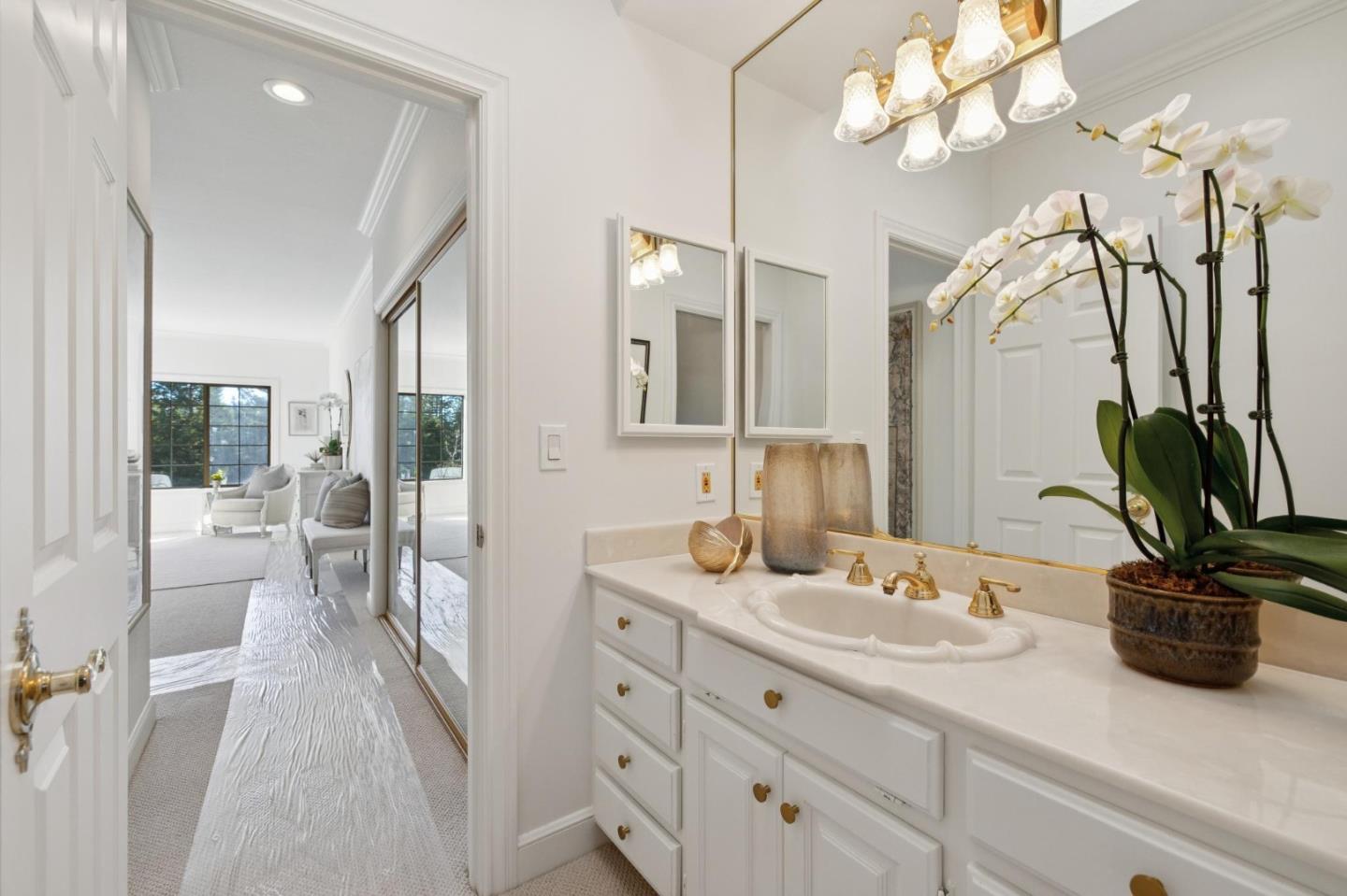 Detail Gallery Image 97 of 149 For 1080 Macadamia Dr, Hillsborough,  CA 94010 - 5 Beds | 5/1 Baths