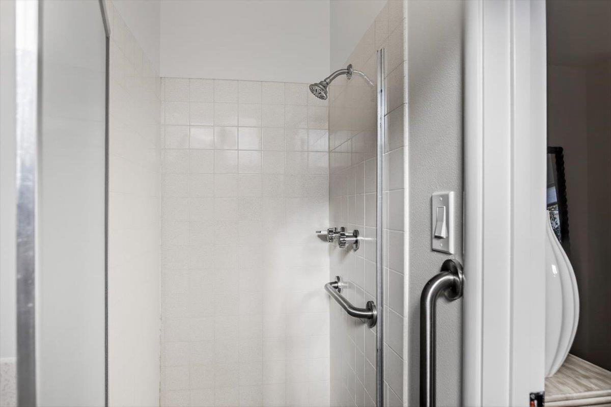 Detail Gallery Image 16 of 33 For 4273 Mckinnon Dr, San Jose,  CA 95130 - 3 Beds | 2 Baths