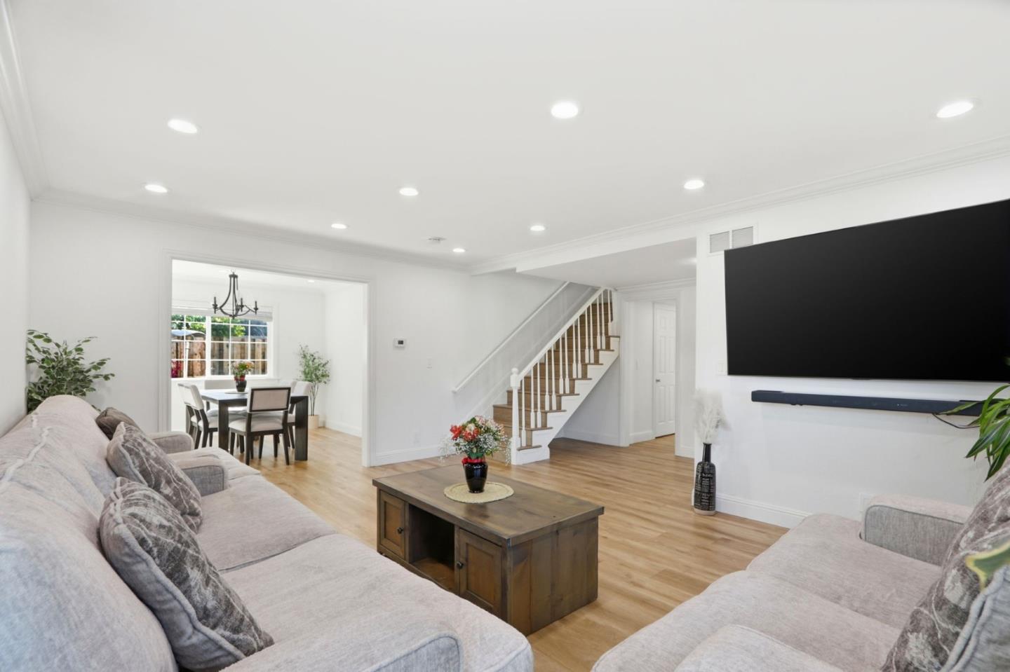 Detail Gallery Image 8 of 34 For 180 Venado Way, San Jose,  CA 95123 - 4 Beds | 2/1 Baths