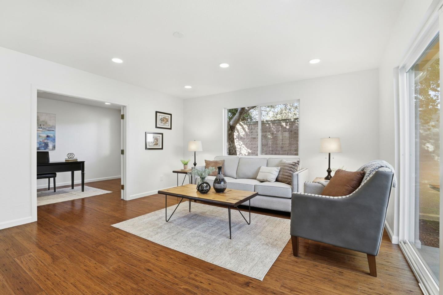 Detail Gallery Image 13 of 36 For 15581 Flintridge Dr, Los Gatos,  CA 95032 - 3 Beds | 2/1 Baths