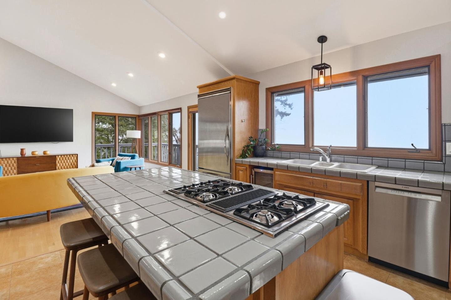 Detail Gallery Image 8 of 42 For 255 Allen Rd, Woodside,  CA 94062 - 4 Beds | 3 Baths