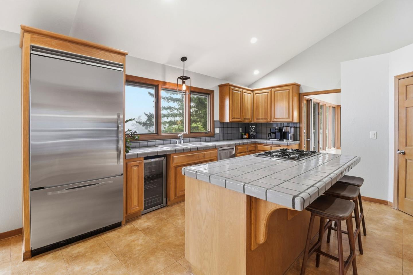 Detail Gallery Image 9 of 42 For 255 Allen Rd, Woodside,  CA 94062 - 4 Beds | 3 Baths