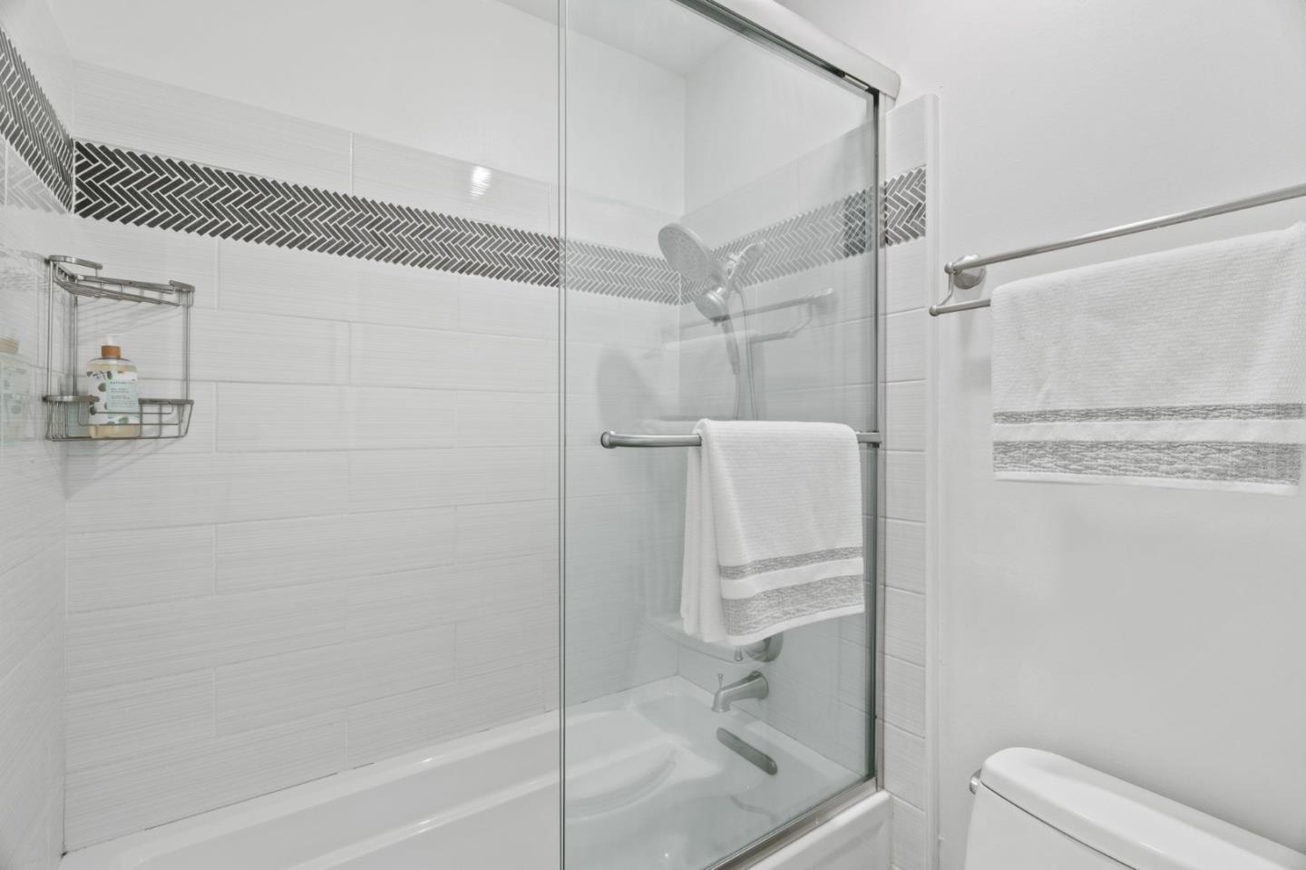 Photo #21: ML82031263 Listing: Photo #21