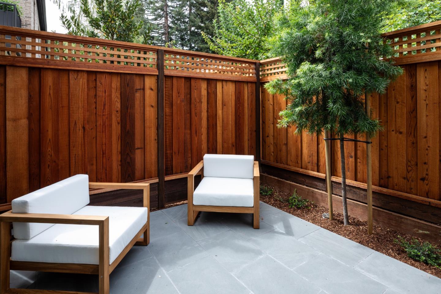 Detail Gallery Image 33 of 42 For 160 Waverley St, Palo Alto,  CA 94301 - 3 Beds | 3/2 Baths