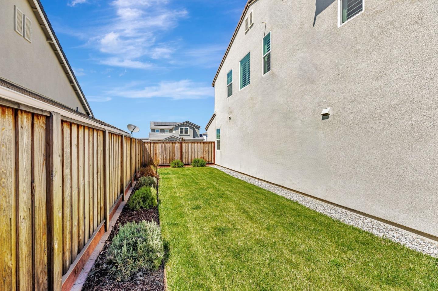 Detail Gallery Image 42 of 47 For 2041 Camden St, Hollister,  CA 95023 - 4 Beds | 3 Baths