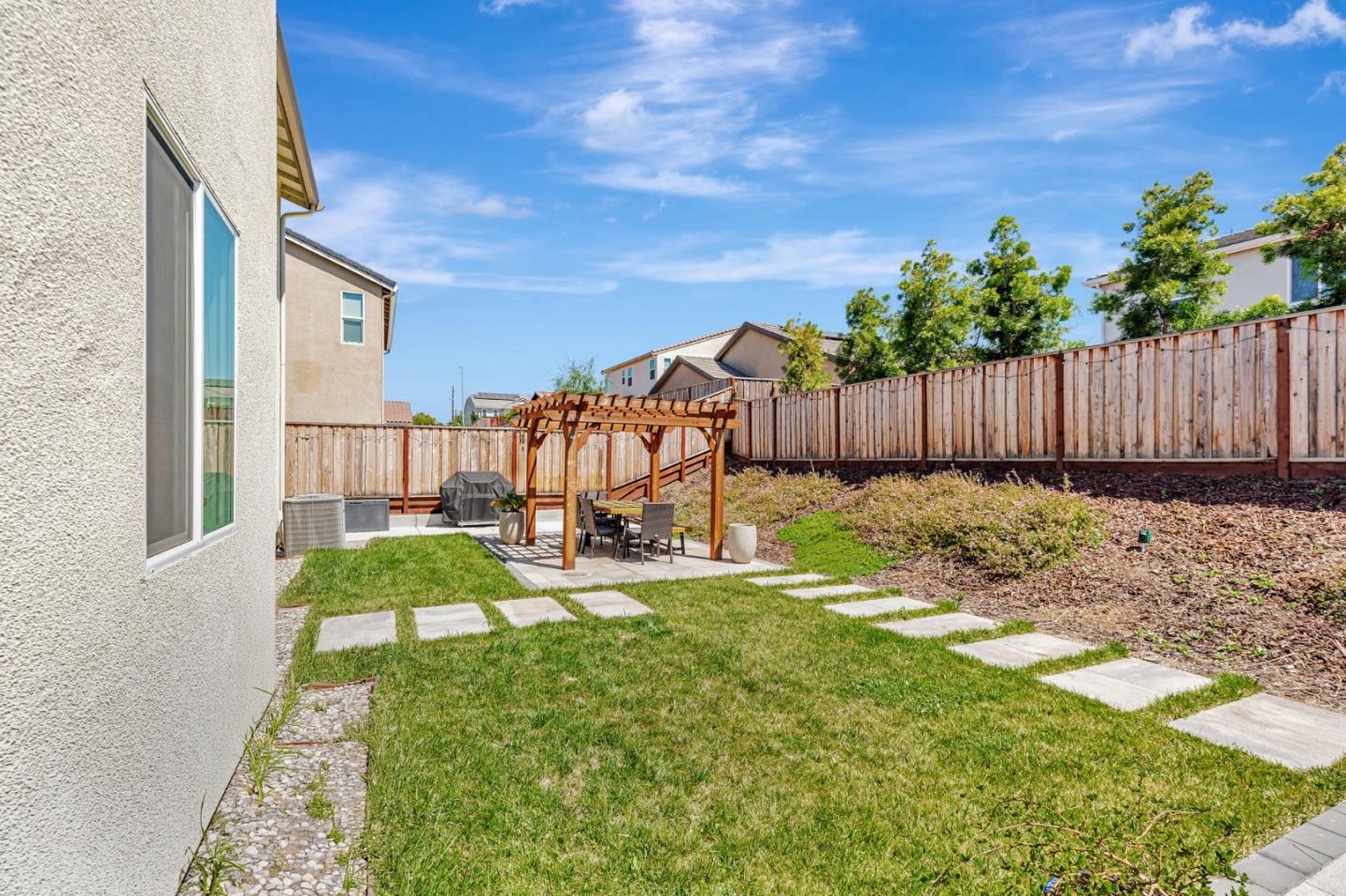 Detail Gallery Image 43 of 47 For 2041 Camden St, Hollister,  CA 95023 - 4 Beds | 3 Baths