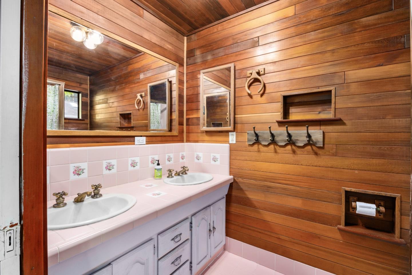 Detail Gallery Image 13 of 44 For 1000 Harmon Gulch Rd, Boulder Creek,  CA 95006 - 3 Beds | 2 Baths