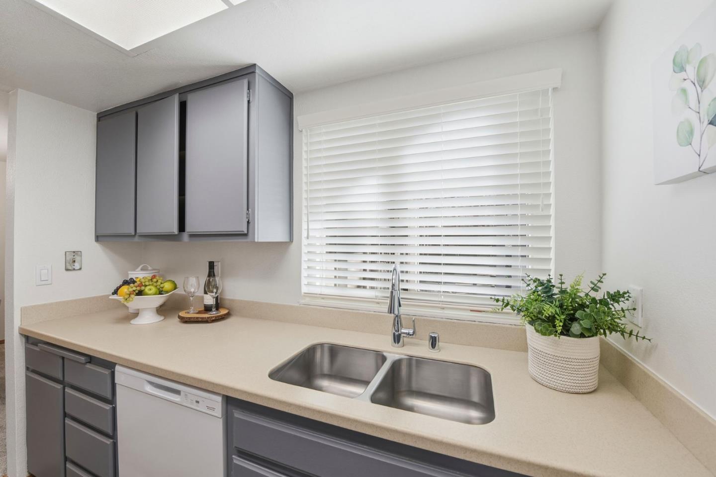 Photo #8: ML82031267 Listing: Photo #8