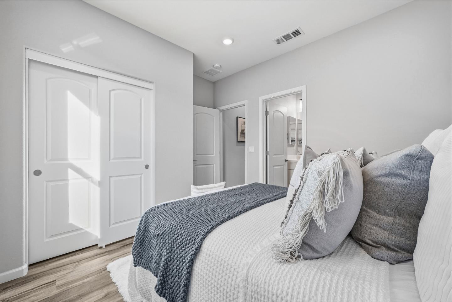 Photo #21: ML82031273 Listing: Photo #21