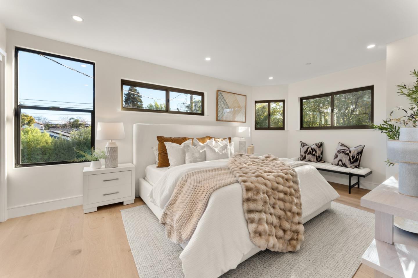 Detail Gallery Image 17 of 24 For 605 Concord Way, Burlingame,  CA 94010 - 3 Beds | 3/1 Baths