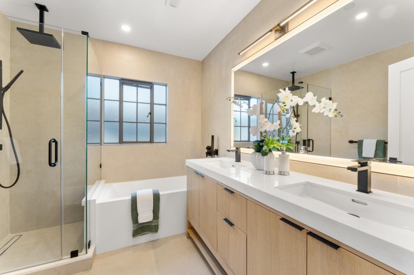 Detail Gallery Image 20 of 24 For 605 Concord Way, Burlingame,  CA 94010 - 3 Beds | 3/1 Baths