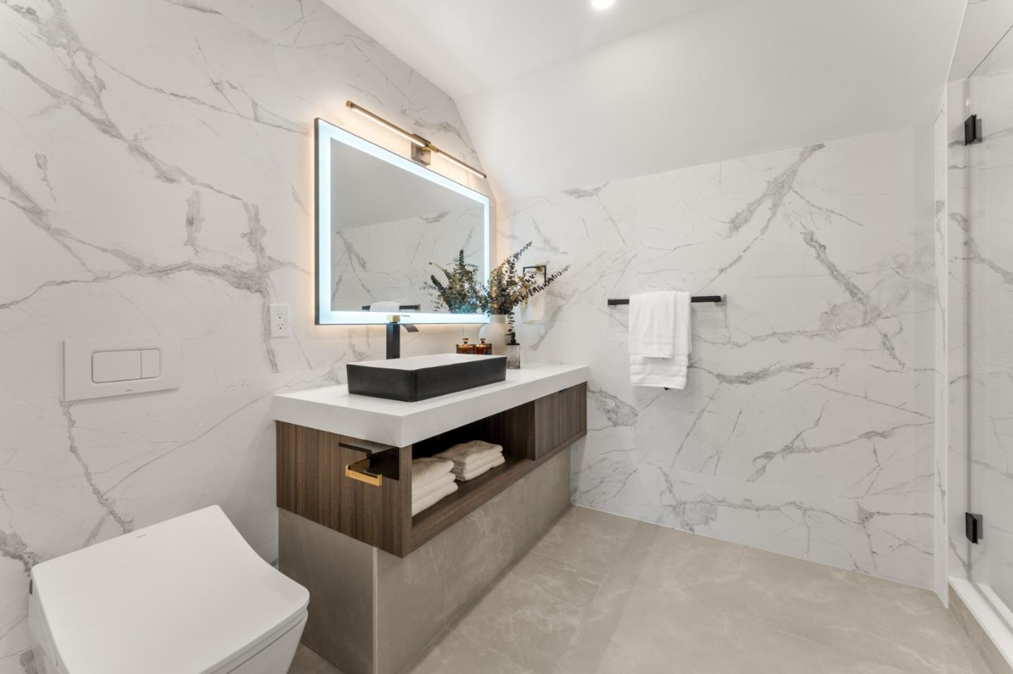 Detail Gallery Image 23 of 24 For 605 Concord Way, Burlingame,  CA 94010 - 3 Beds | 3/1 Baths